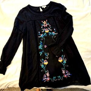 Gorgeous Long embroidered blouse